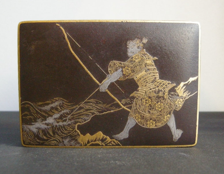 Box in iron lacqued